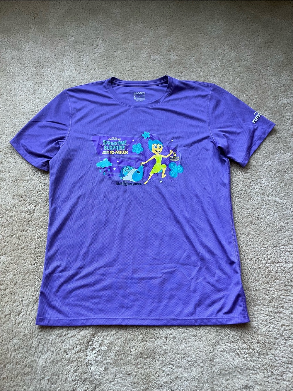 Disney runDisney Brooks Springtime Surprise 2026 Inside Out T-Shirt - M - EUC